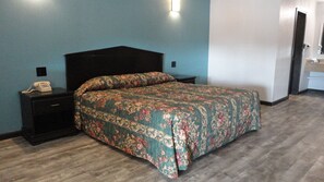 Kamar Standar, 1 Tempat Tidur King, Boleh Merokok | Setrika/meja setrika, Wi-Fi gratis, dan seprai linen