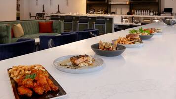 DĂźner servi sur place