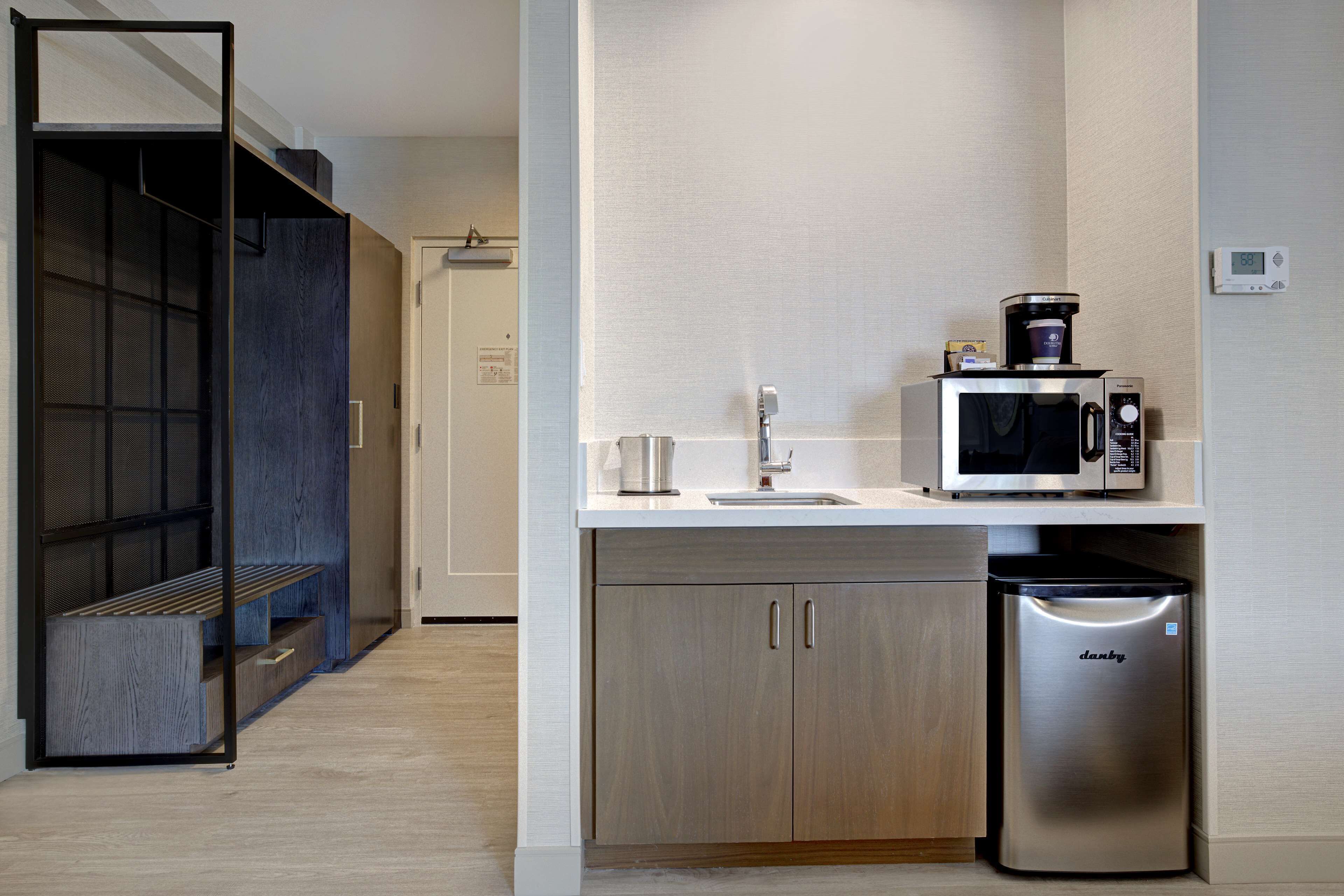 junior suite, 1 king bed | egyptian cotton sheets, premium bedding, down duvets, pillow-top beds