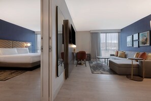 Suite, 1 King Bed