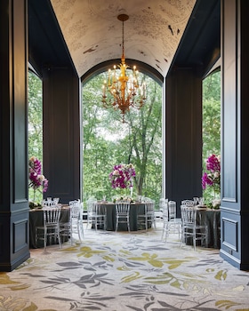 Property amenity at Park Lane New York