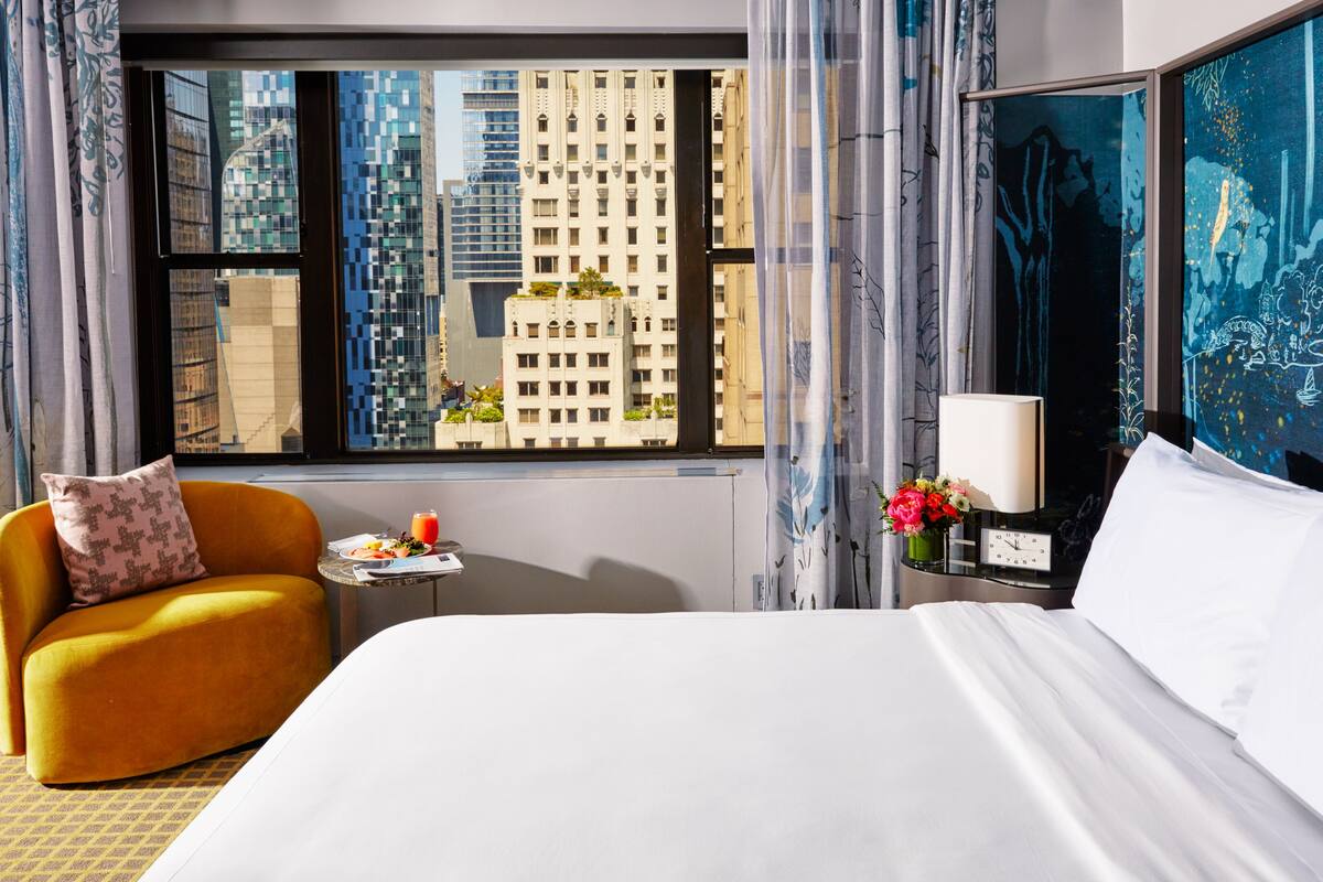Room, 1 King Bed, City View | Hypo-allergenic bedding available, in-room safe, desk, laptop workspace