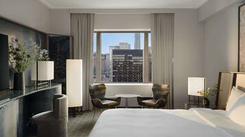 Hypo-allergenic bedding, in-room safe, desk, laptop workspace