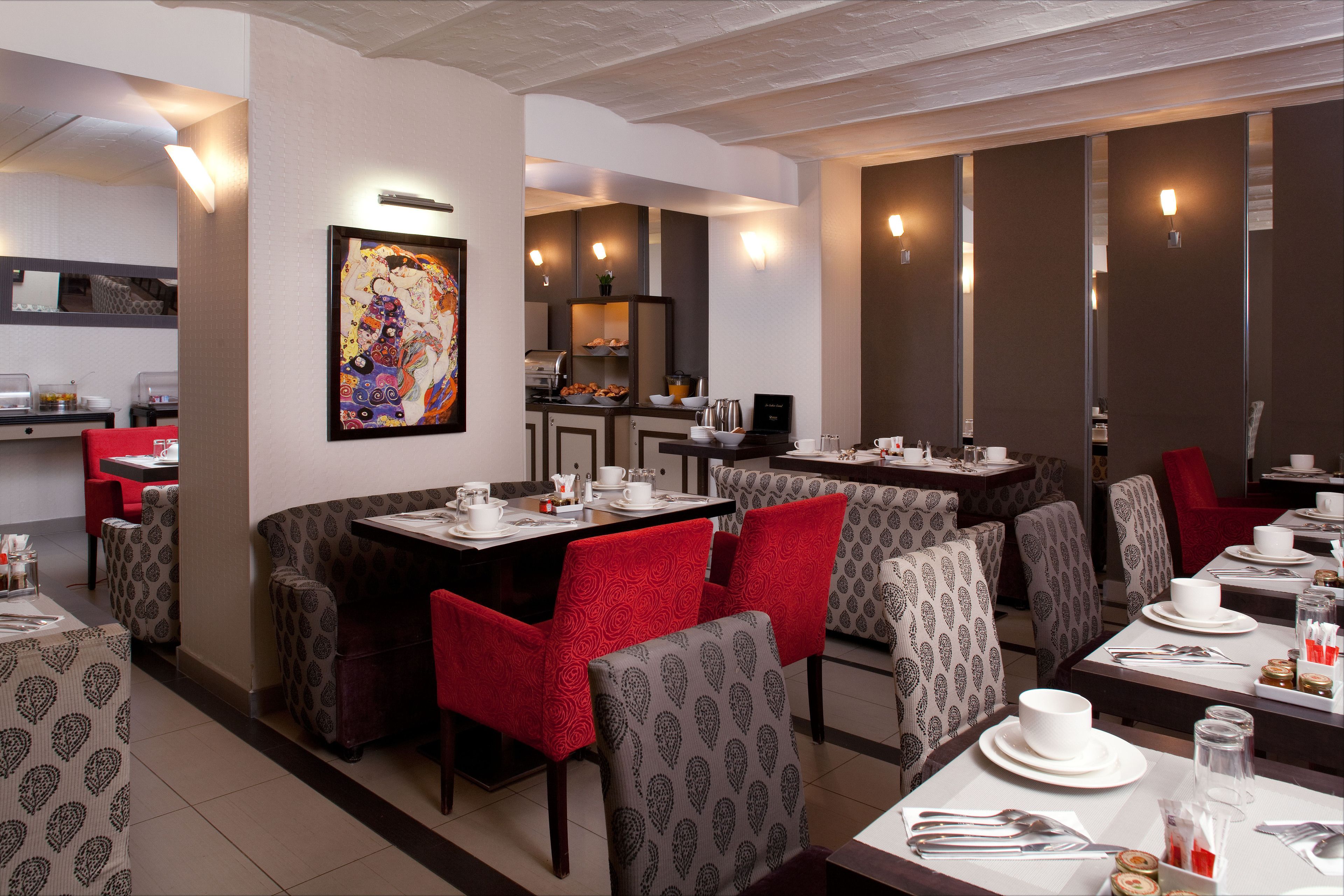 daily buffet breakfast (eur 14 per person)