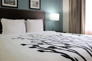 Desk, iron/ironing board, free WiFi, bed sheets