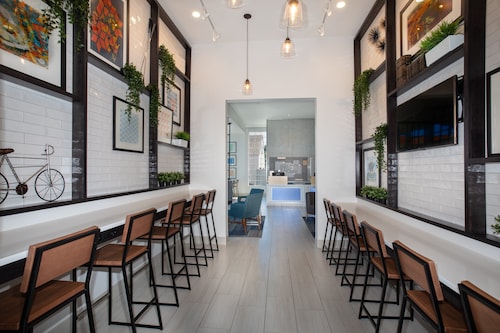 Holiday Inn Express Monterey-Cannery Row by IHG