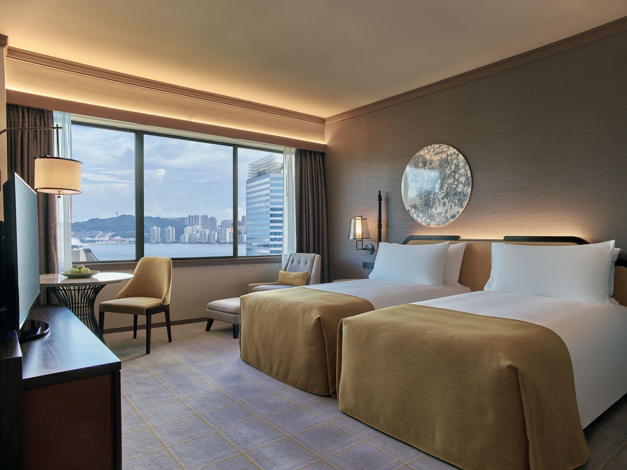 Premium bedding, minibar, in-room safe, desk