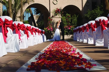 Property grounds at Hilton Phoenix Resort at the Peak