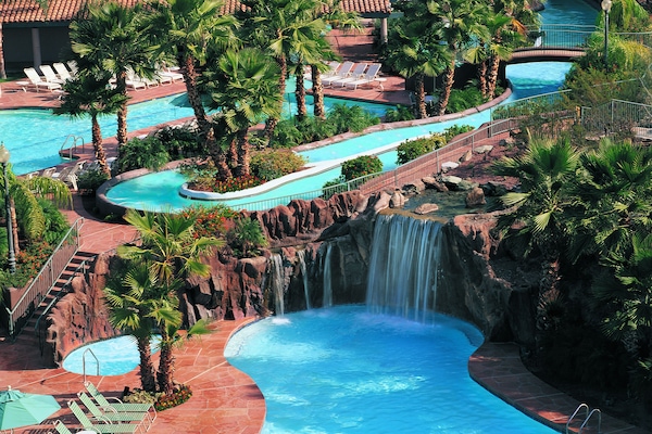 5 outdoor pools, cabanas (surcharge), pool umbrellas