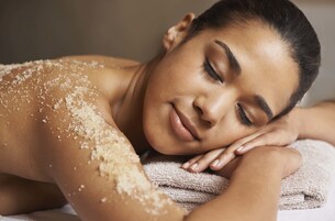 Couples treatment rooms, steam room, body treatments, aromatherapy