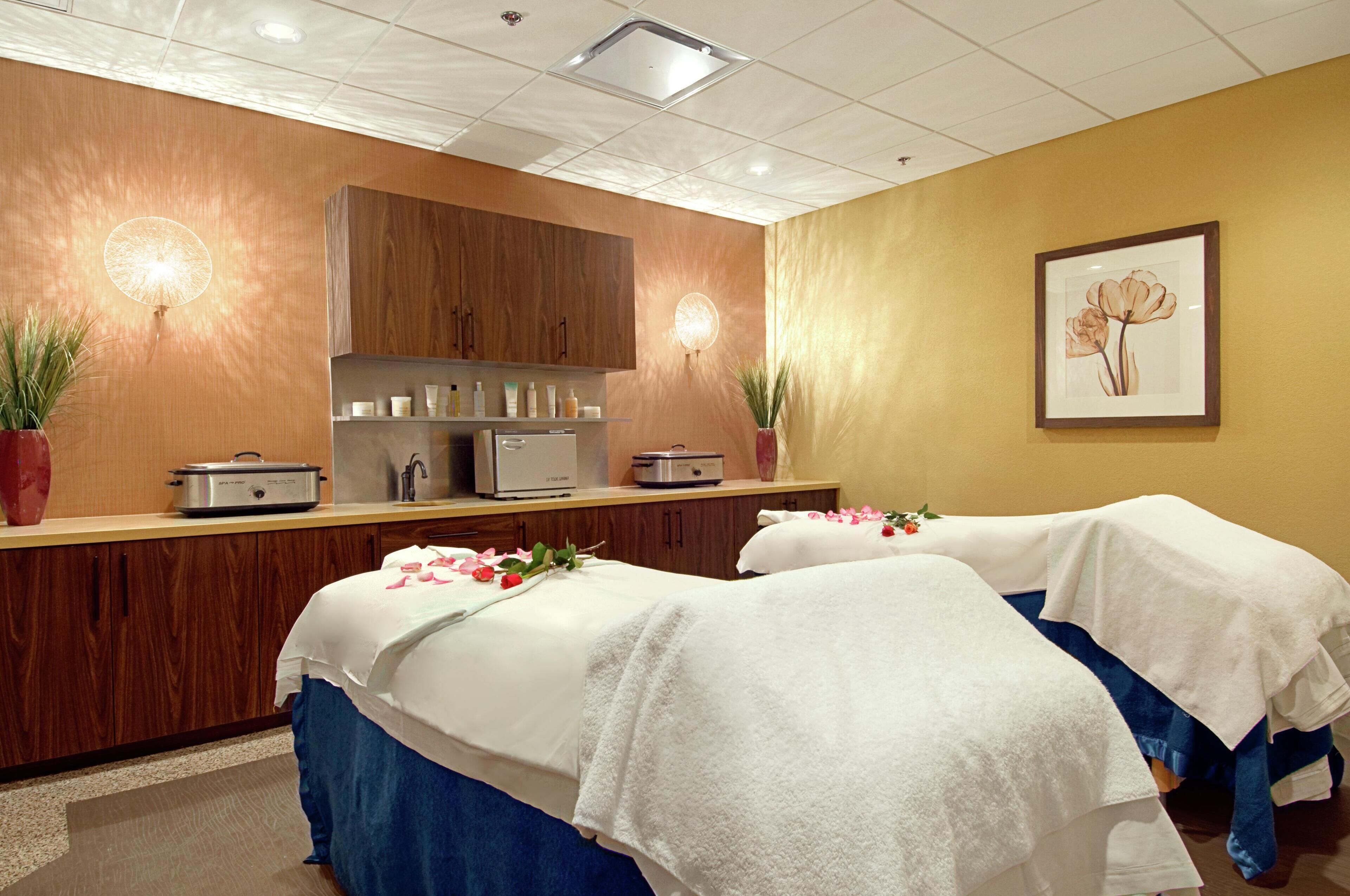 Couples treatment rooms, steam room, body treatments, aromatherapy