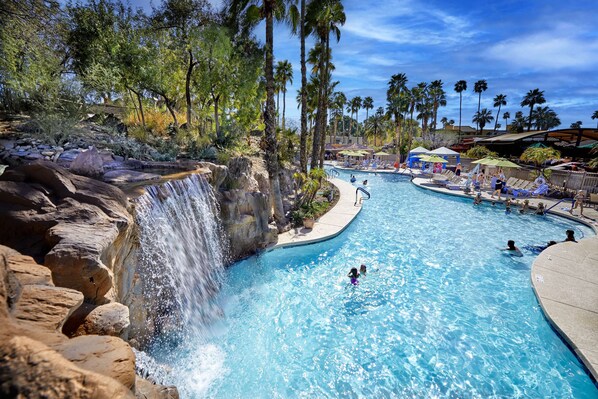 7 outdoor pools, pool umbrellas, pool loungers