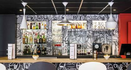 ibis Paris Pont De Suresnes