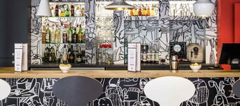 ibis Paris Pont De Suresnes