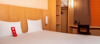 ibis Paris Pont De Suresnes