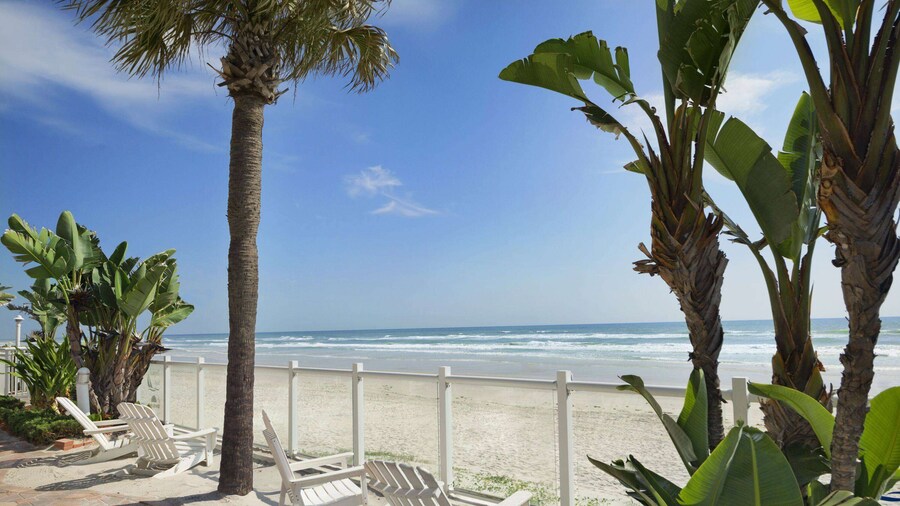 Days Inn by Wyndham Daytona Oceanfront