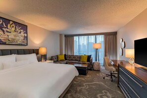 Egyptian cotton sheets, premium bedding, down duvets, pillow-top beds - The Westin Oaks Houston at the Galleria (Houston)