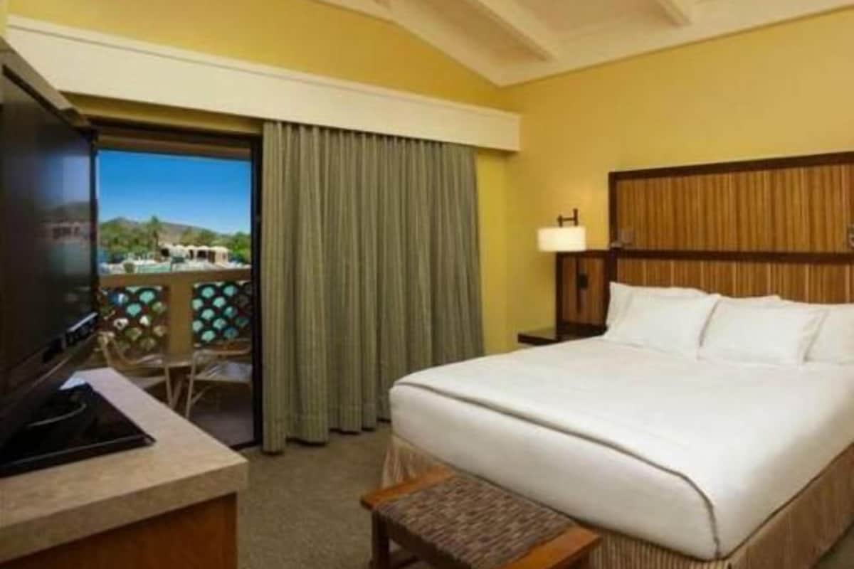 1 bedroom, premium bedding, pillowtop beds, in-room safe