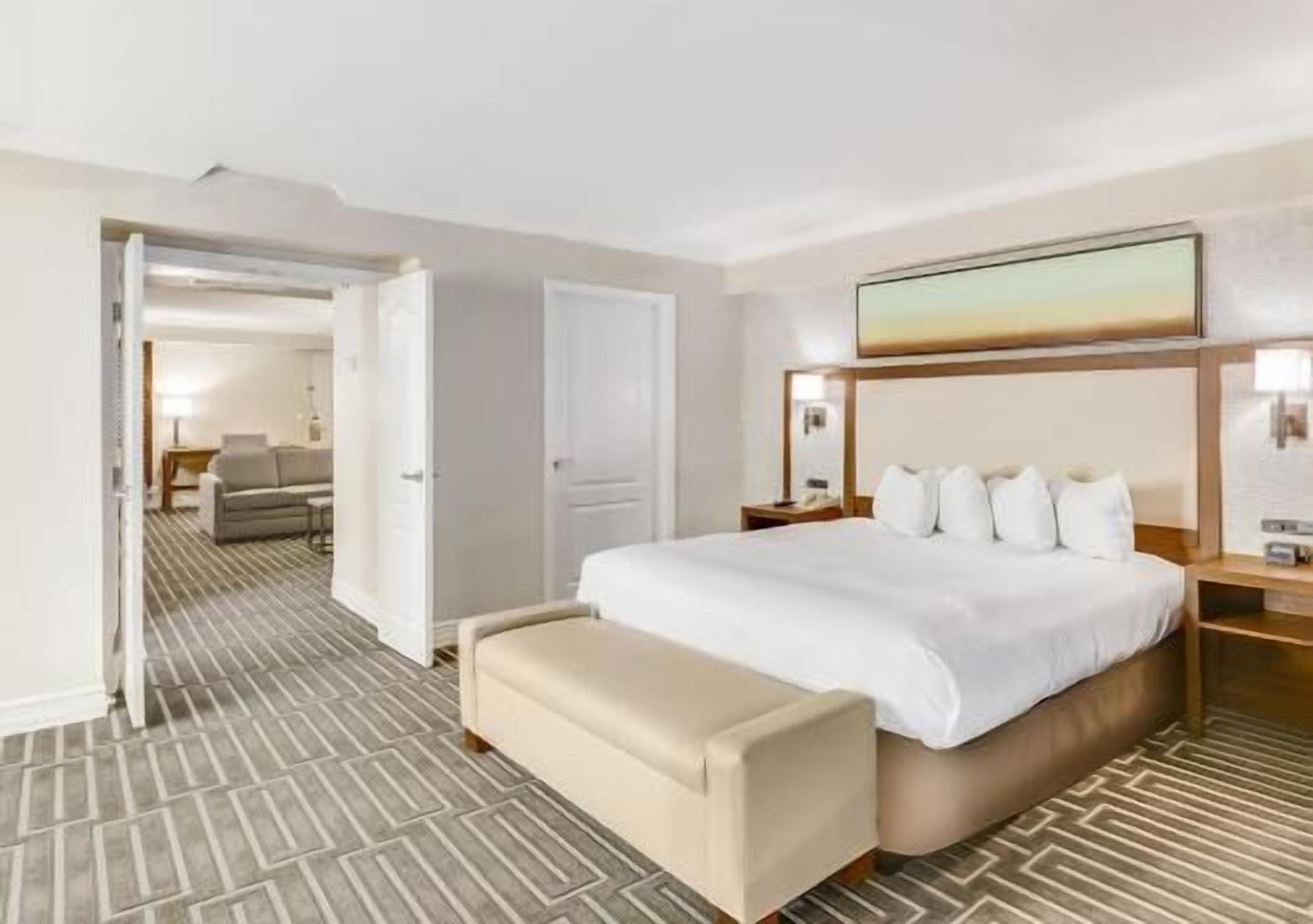 1 bedroom, premium bedding, pillowtop beds, in-room safe