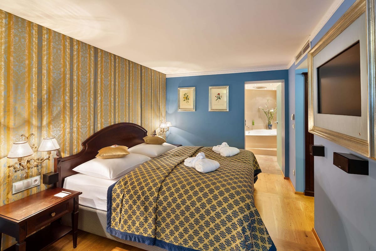 George Gershwin Suite | 2 bedrooms, in-room safe, desk, soundproofing