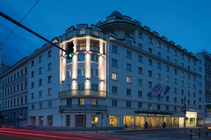 Exterior - Austria Trend Hotel Ananas (Vienna)