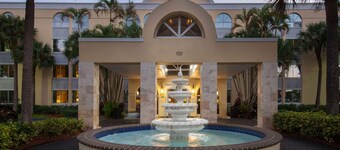 La Quinta Inn & Suites by Wyndham Deerfield Beach I-95