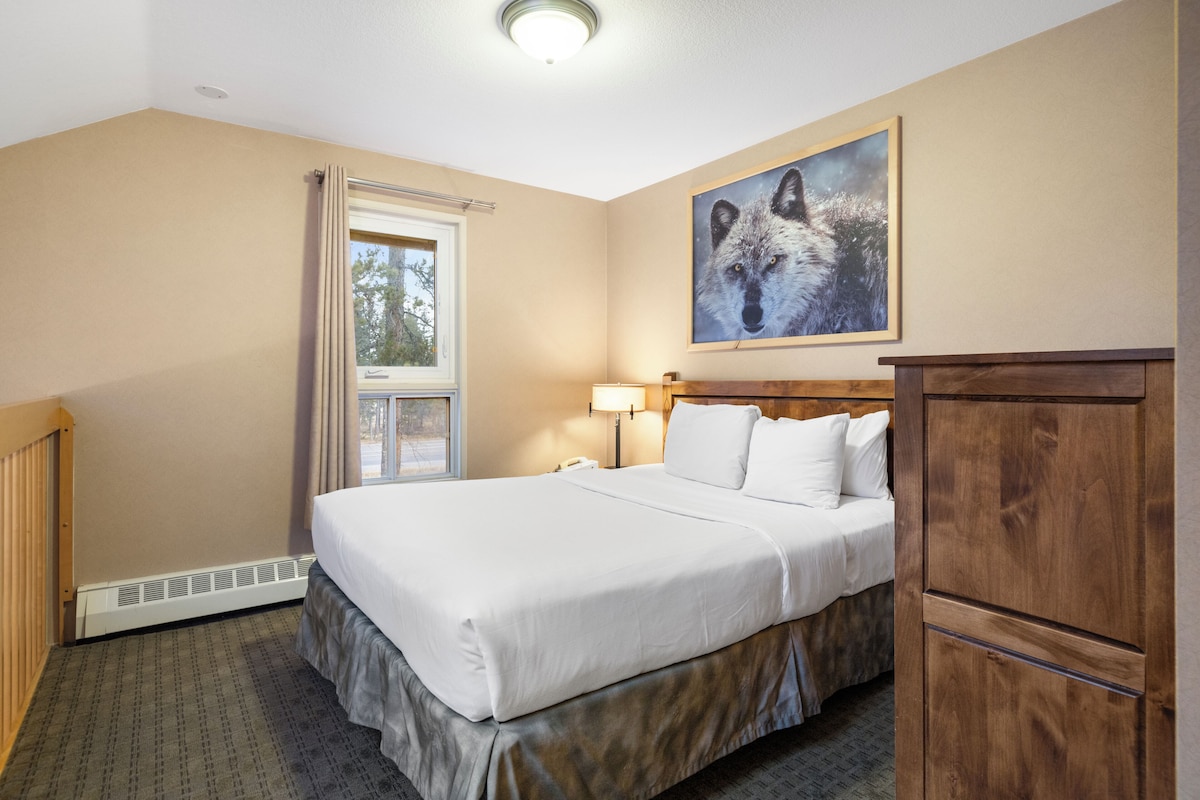 Condo, 2 Bedrooms (with Kitchen)