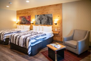 Junior Suite, 2 Queen Beds | Premium bedding, in-room safe, iron/ironing board, free WiFi - Banff Rocky Mountain Resort (Banff)