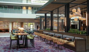 Lobby - Embassy Suites by Hilton Walnut Creek (Walnut Creek)