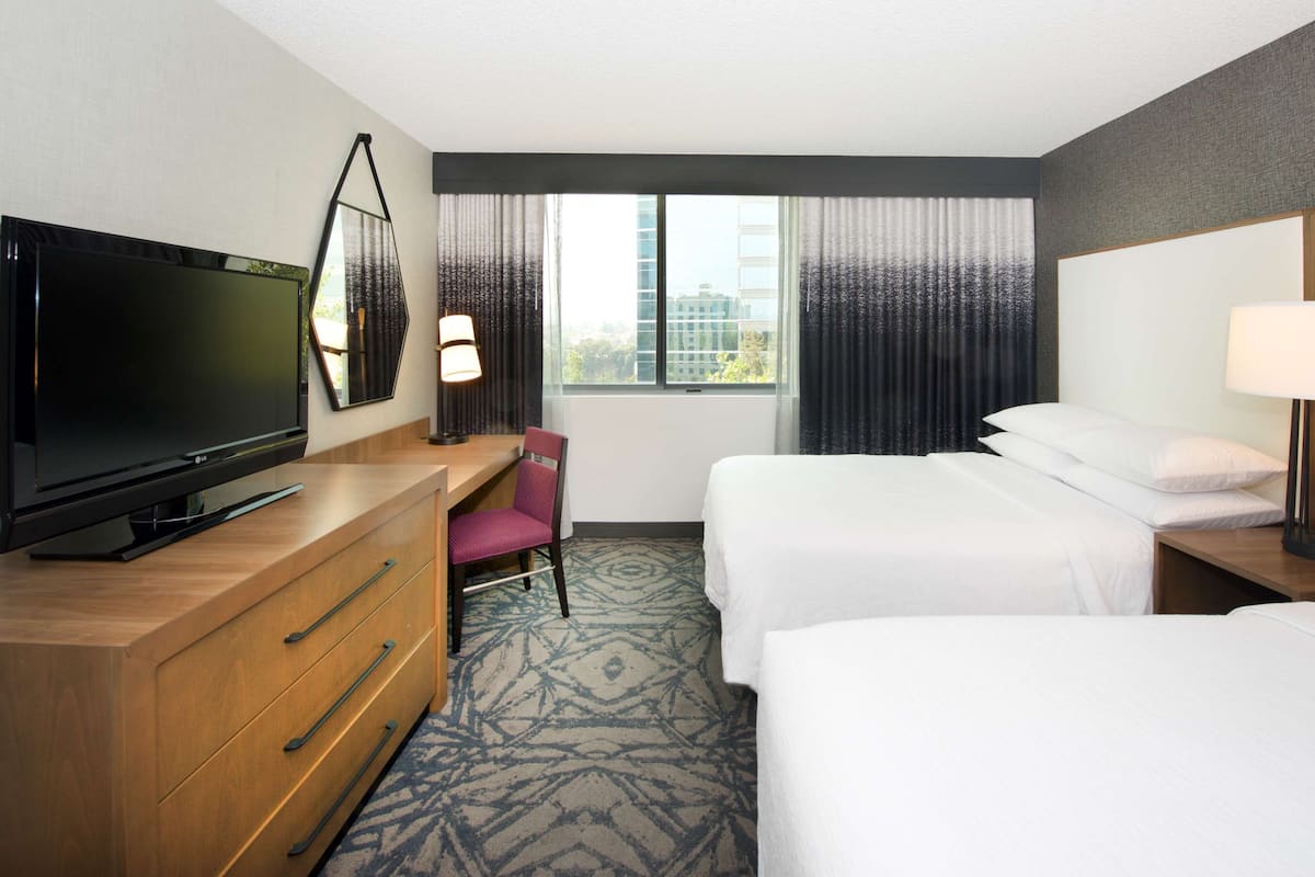 1 bedroom, premium bedding, pillow-top beds, in-room safe