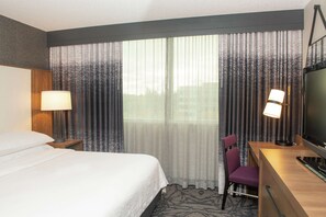 1 bedroom, premium bedding, pillowtop beds, in-room safe