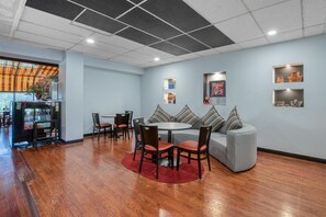 บริการอาหารกลางวันและอาหารเย็น, อาหารเม็กซิกัน