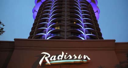 Radisson Hotel Cincinnati Riverfront