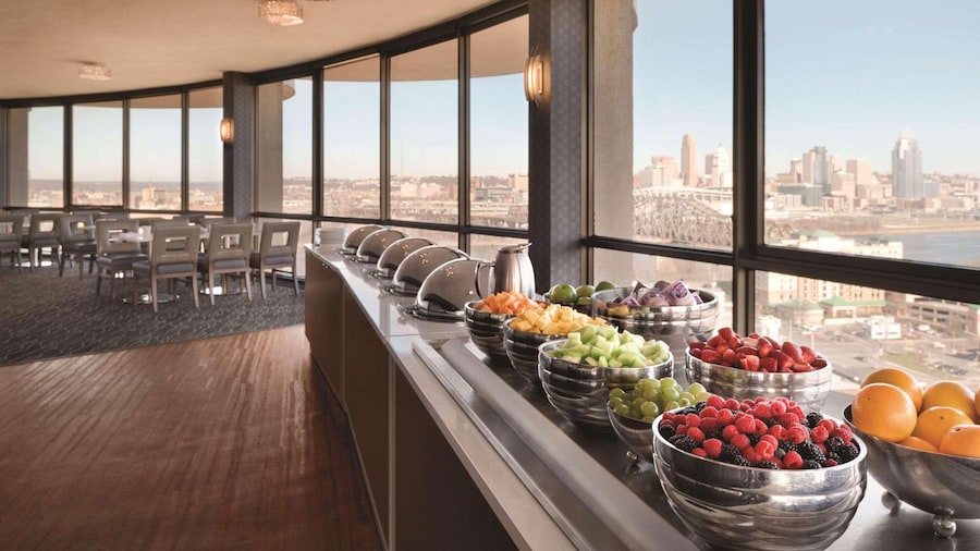 Radisson Hotel Cincinnati Riverfront