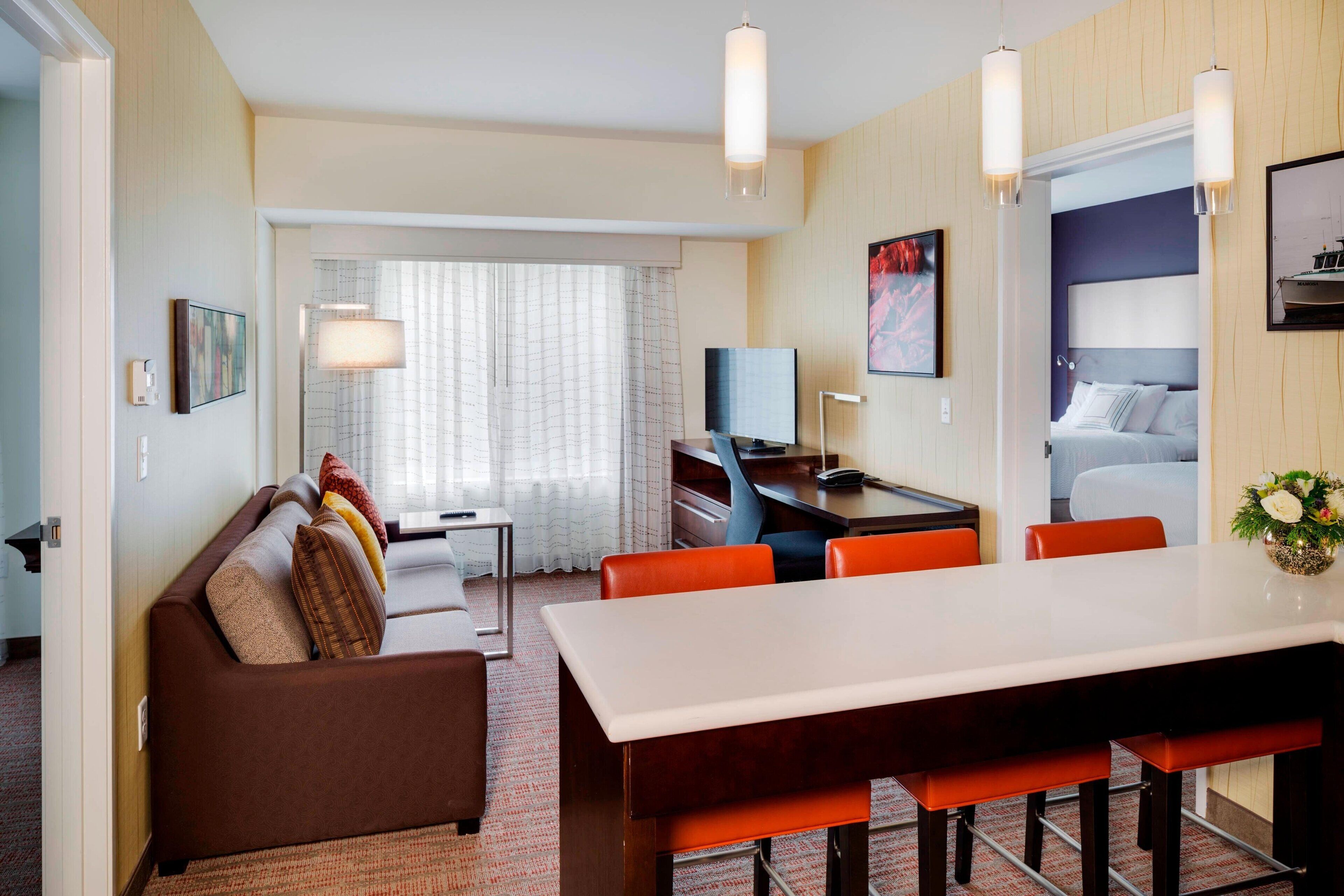 suite, 2 bedrooms | 1 bedroom, in-room safe, desk, laptop workspace