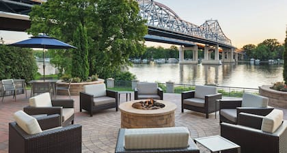 Courtyard by Marriott La Crosse