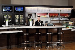 Restaurant - Courtyard by Marriott La Crosse (La Crosse)