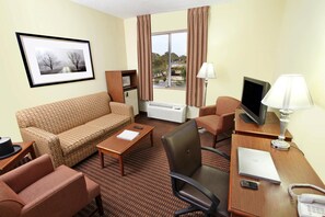 Suite, 1 King Bed, Non Smoking | Living area