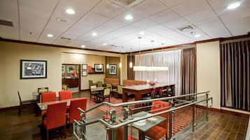 Desayuno continental incluido todos los días