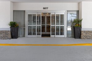 المنشأة من الخارج