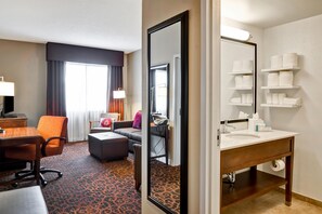 Desk, laptop workspace, free cribs/infant beds, free WiFi