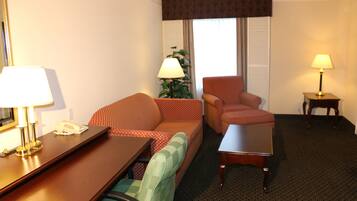 Executive Suite, 1 King Bed with Sofa bed, Non Smoking | Living area