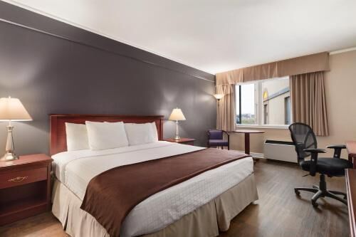 Desk, iron/ironing board, free WiFi, bed sheets