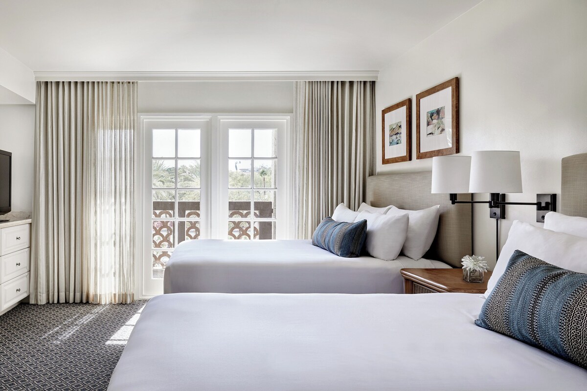 Arizona Grand Resort & Spa suite accomodations