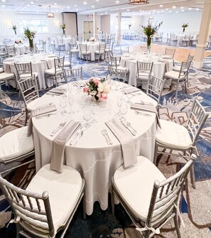 Banquet hall - The Newport Harbor Hotel & Marina (Newport)