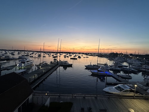 The Newport Harbor Hotel & Marina