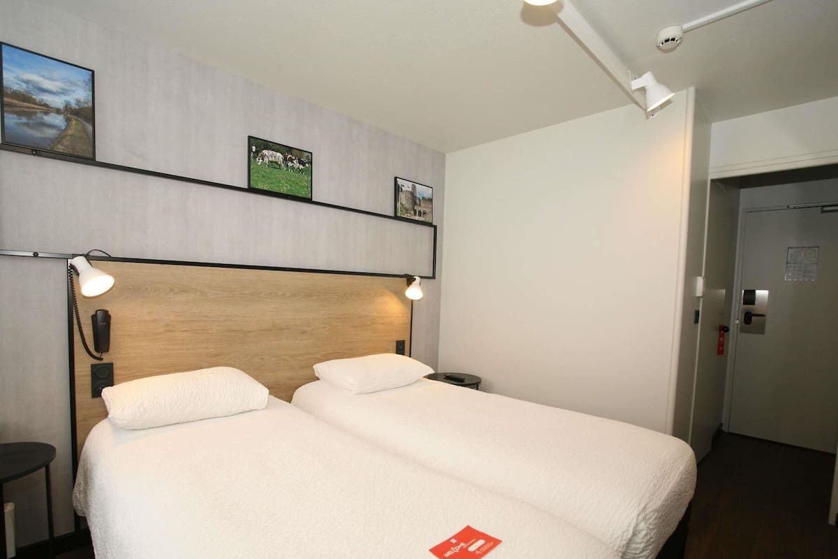 Standard Room, 2 Single Beds