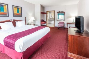 책상, 노트북 작업 공간, 암막 커튼, 다리미/다리미판