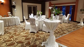 Ballroom - SureStay Plus Hotel by Best Western Lehigh Valley (Bethlehem)