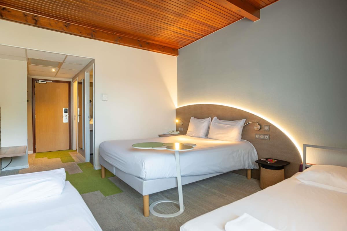 Standard Suite, Multiple Beds | Premium bedding, blackout drapes, soundproofing, iron/ironing board